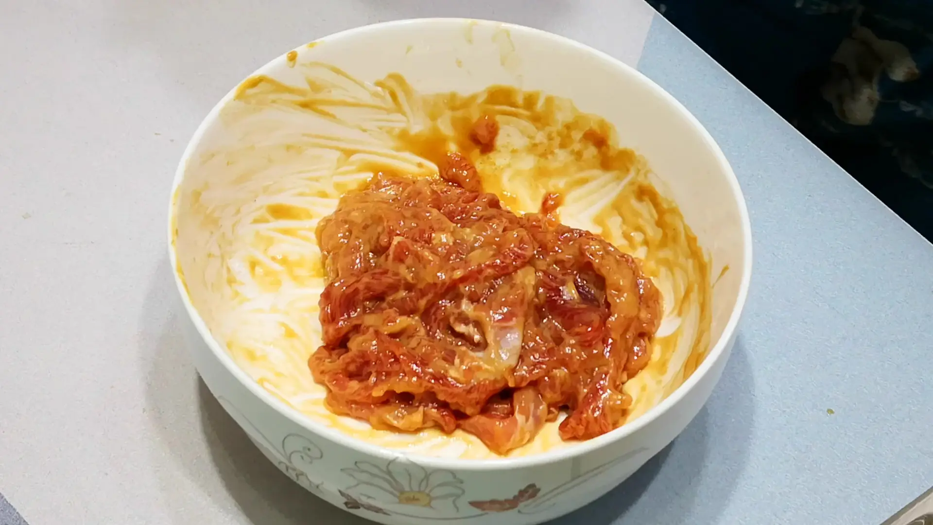 Xào ngồng tỏi, đầu bếp nhắc: Đừng cho trực tiếp vào chảo, thêm 2 bước nữa sẽ giòn ngon, đậm đà lại xanh mướt - 2