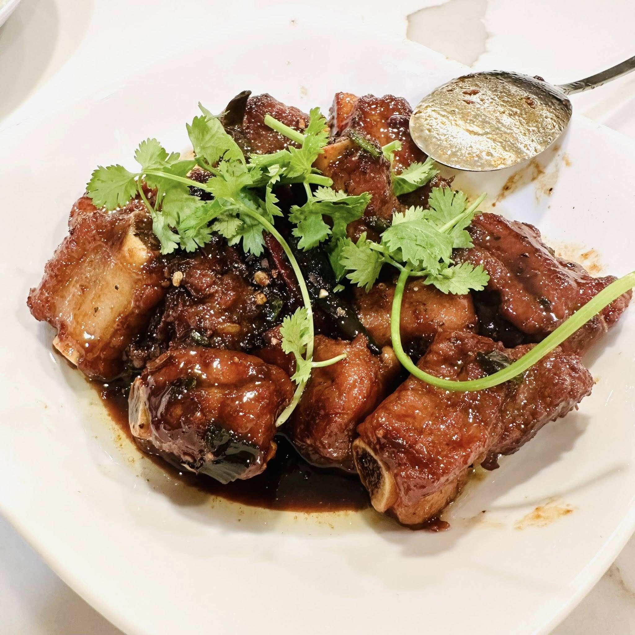 &#34;Chị đẹp&#34; lấy chồng giàu ở Mỹ trên sân khấu nóng bỏng hết cỡ, hóa ra ngoài đời là vợ đảm khéo nấu ăn - 4