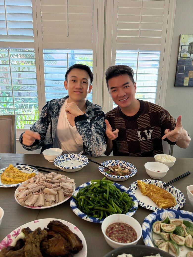 Dương Triệu Vũ khoe mâm cơm nhà dân dã, người hâm mộ rần rần đoán &#34;bếp trưởng&#34; là nhân vật nổi tiếng này! - 2