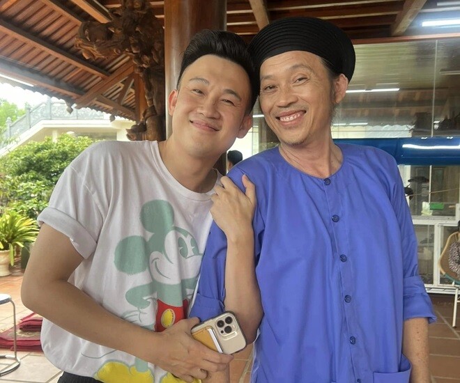 Em trai ruột Hoài Linh khoe bữa cơm tự nấu ngày mưa nhưng người quen nghi ngờ một điều - 1