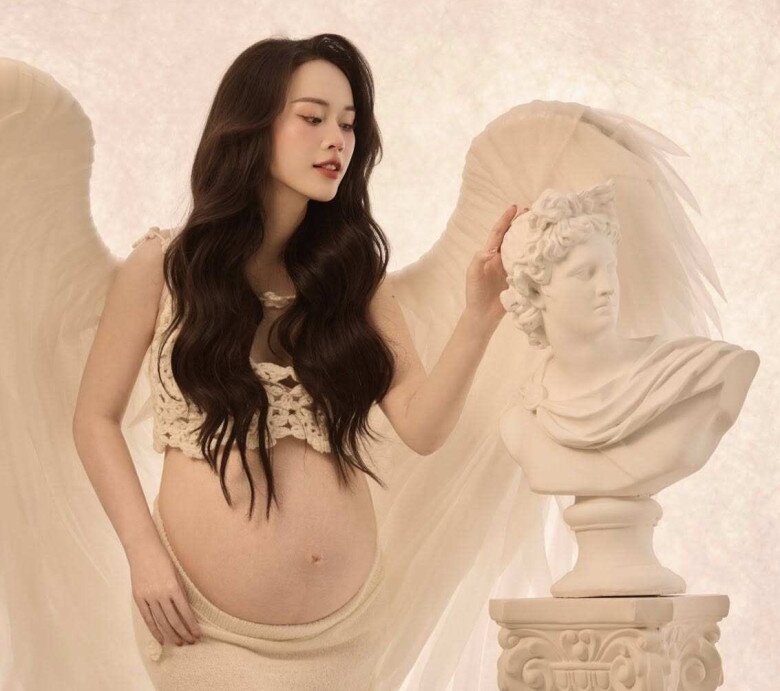 4 người đẹp Việt vừa đón &#34;rắn con&#34;: Ái nữ Xuân Hinh được chồng mạnh tay chi tiền, hot girl Sài thành sinh 1 tháng mới công khai - 8