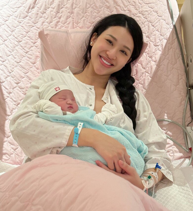 4 người đẹp Việt vừa đón &#34;rắn con&#34;: Ái nữ Xuân Hinh được chồng mạnh tay chi tiền, hot girl Sài thành sinh 1 tháng mới công khai - 2