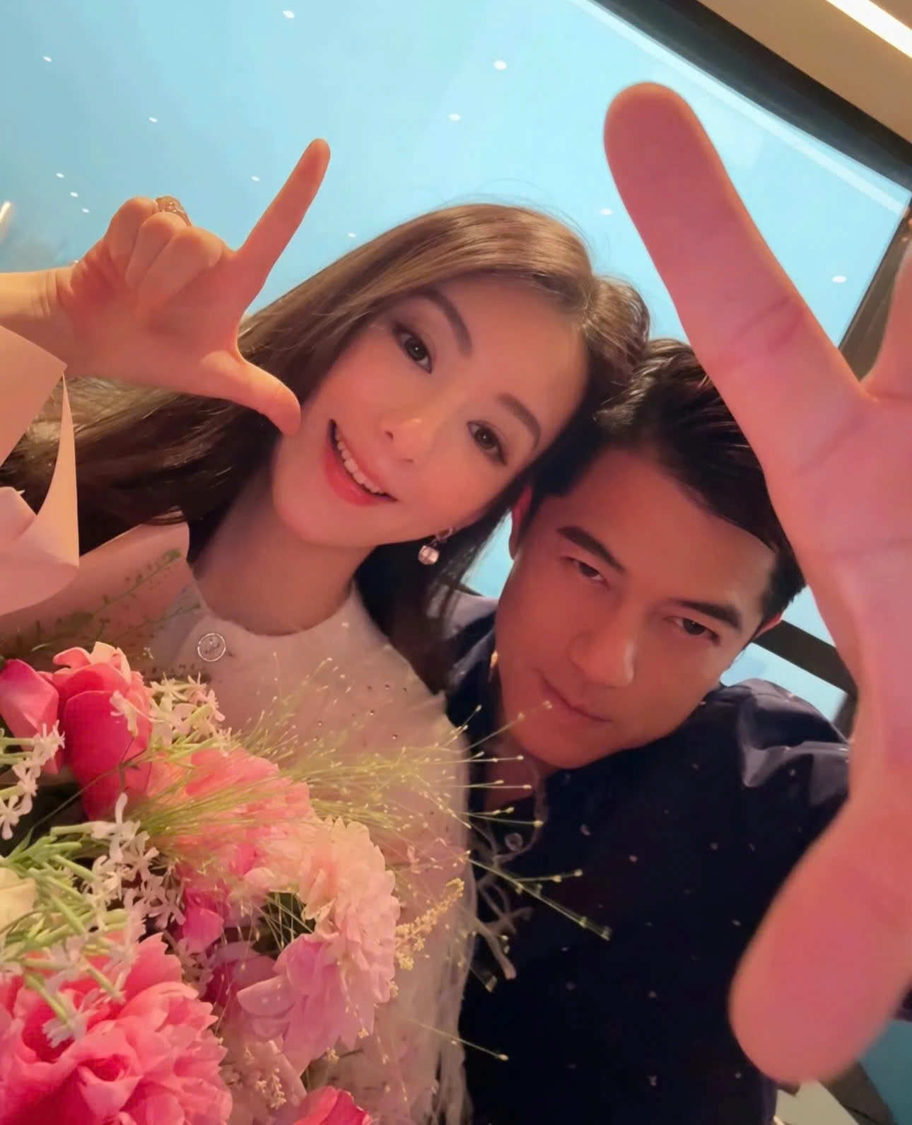 Vợ tỷ phú đình đám bị bắt gặp đang bưng thức ăn khi mang bầu 7 tháng, nhan sắc qua cam thường khiến dân tình ngỡ ngàng - 5