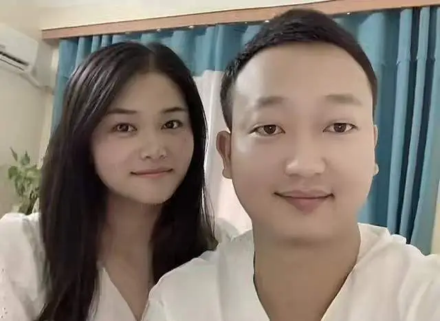 Cô giáo hiền dịu qua đời khi sinh con thứ 2, chồng là “thanh mai trúc mã”, một mình gà trống nuôi con - 3
