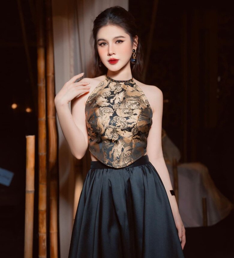 Dàn BTV Việt sinh xong &#34;độ dáng&#34; chuẩn gái son: Tiến sĩ 3 con tập nổi cơ bụng, Mai Ngọc eo phẳng lỳ vẫn chưa hài lòng - 8