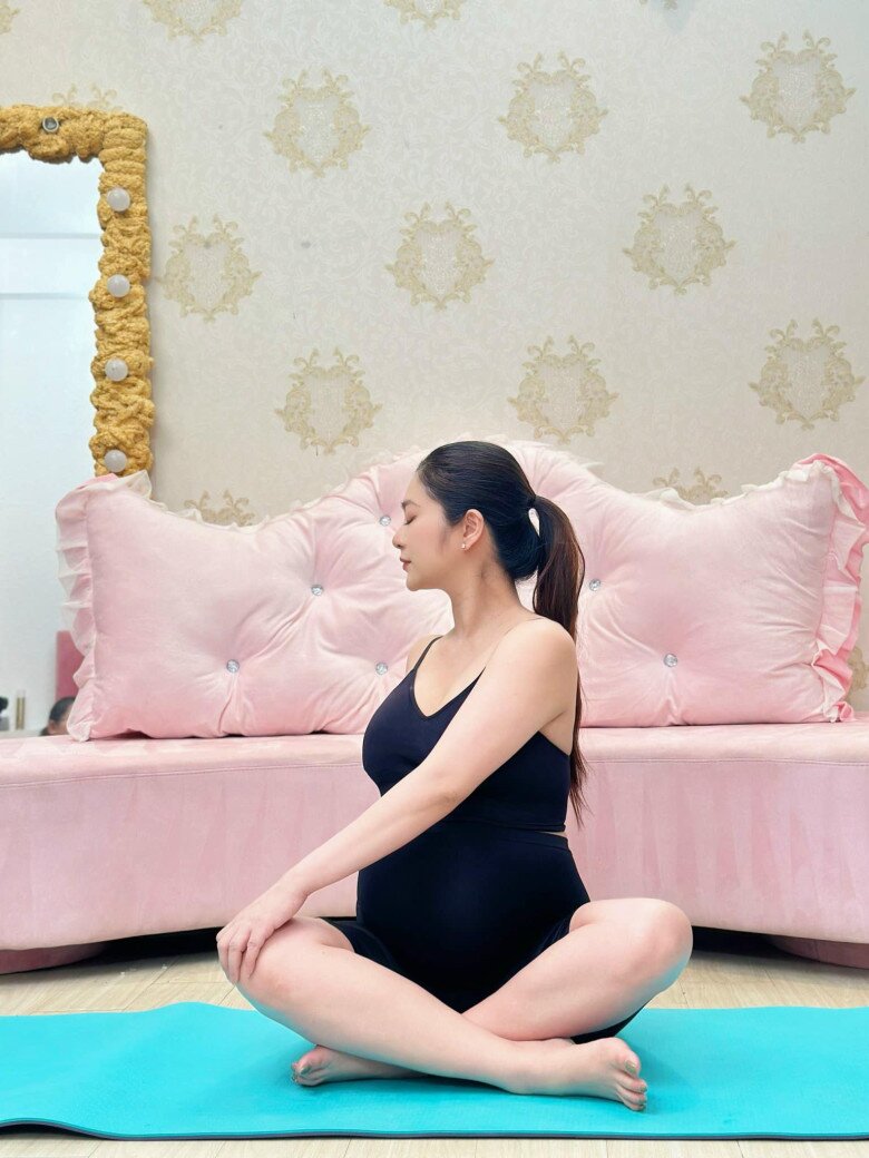 Diễn viên Thanh Trúc kể nỗi lo về dáng sau khi sinh con, quyết dành 1 năm để độ lại body ngon như thời son rỗi - 4