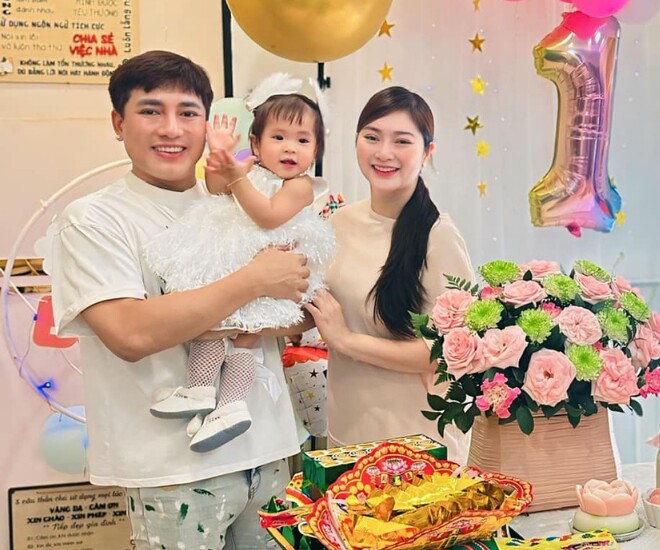 Diễn viên Thanh Trúc kể nỗi lo về dáng sau khi sinh con, quyết dành 1 năm để độ lại body ngon như thời son rỗi - 1