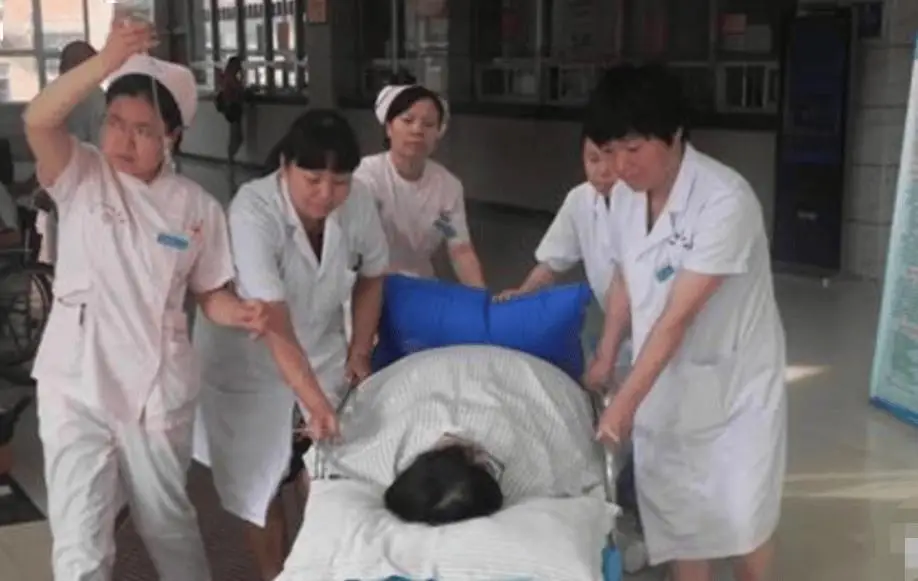 Được nhiều chàng theo đuổi nhưng lại ưng người chồng chỉ nghe lời mẹ, bi kịch ập đến khi mang bầu - 3