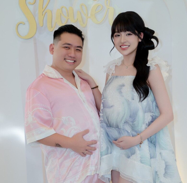 10X Gia Lai khoe bụng bầu tròn vo sau khi tăng 15kg, cùng chồng thiếu gia hồi hộp chờ đón công chúa nhỏ - 3
