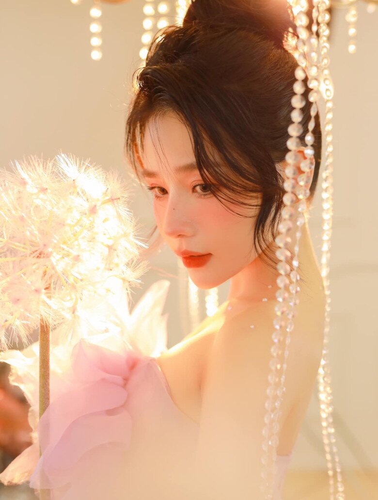 Hot girl Hà thành sắp sinh con với nam thần VTV, khoe visual như tỷ tỷ xứ Trung trước thềm lên bàn đẻ - 10