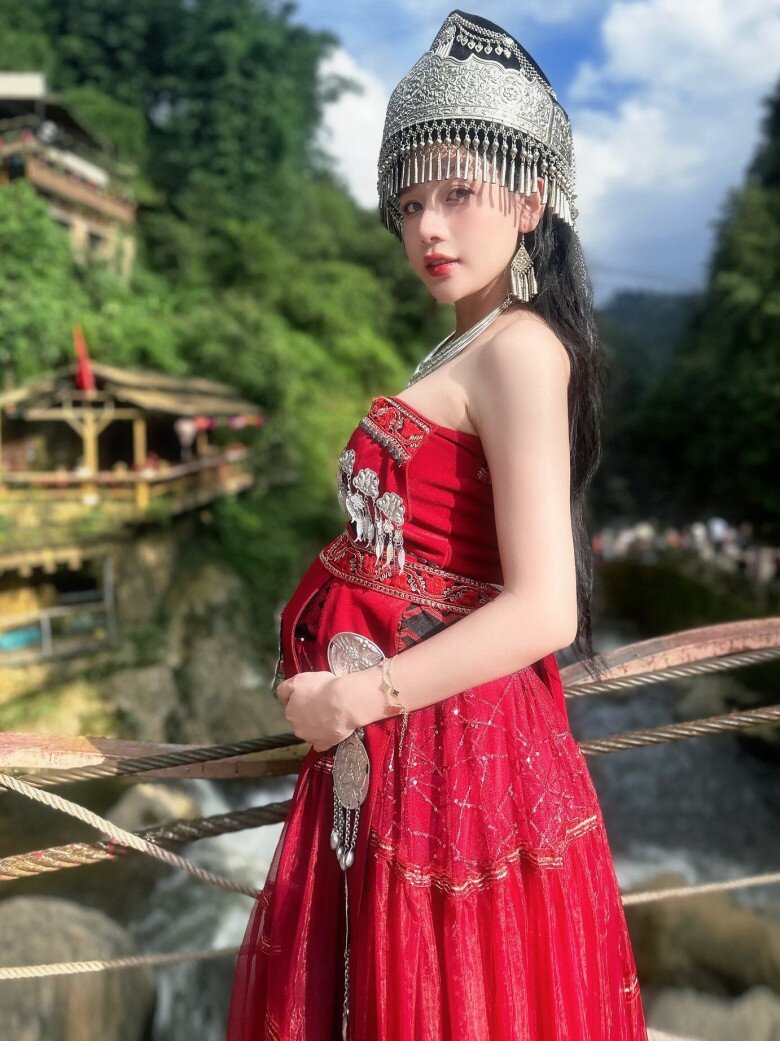 Hot girl Hà thành sắp sinh con với nam thần VTV, khoe visual như tỷ tỷ xứ Trung trước thềm lên bàn đẻ - 3