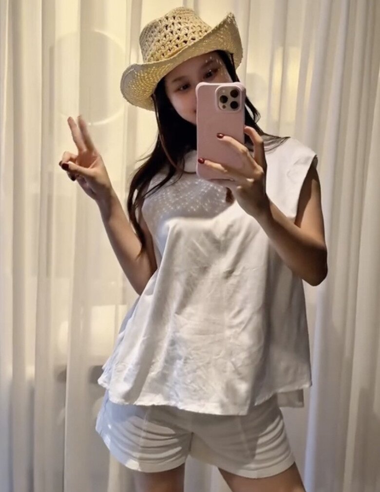 Hot girl Việt vừa tung bộ ảnh bầu sau thời gian giấu kín: Có bố là NSND quyền lực, gia thế chồng cũng không phải dạng vừa - 7
