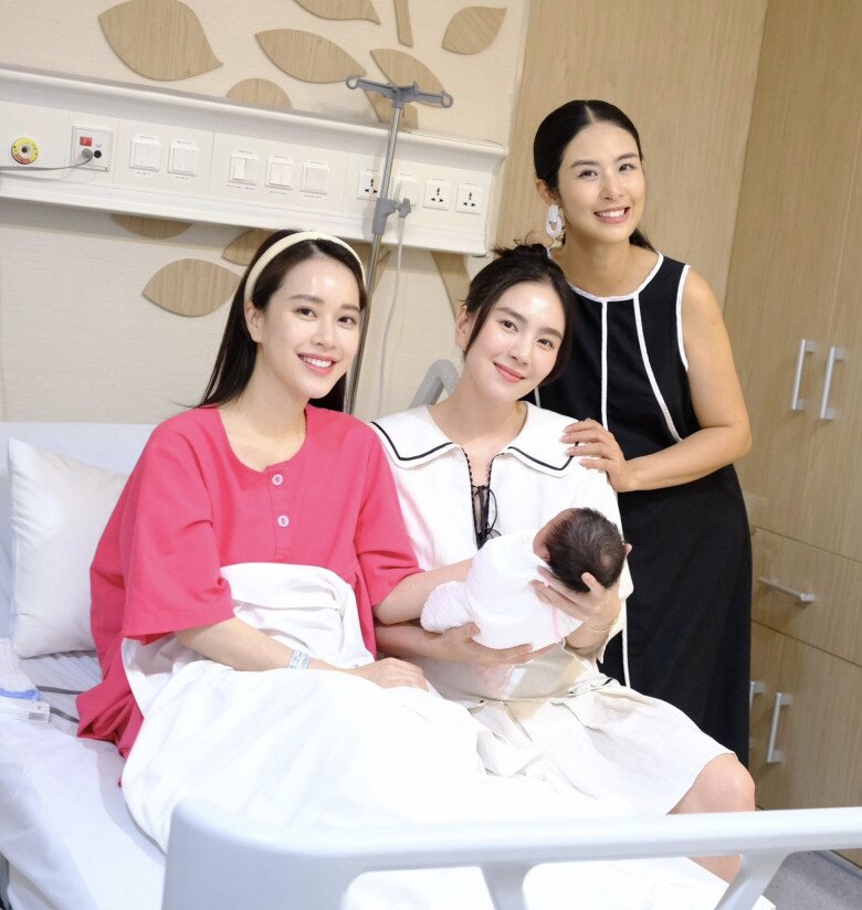MC đẹp nhất nhì VTV được khen khéo đẻ, bé trai giống cha, bé gái giống mẹ, được bố chồng tặng quà đặc biệt khi đang ở cữ - 6