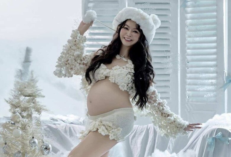 Nữ ca sĩ Việt được bạn trai tặng 15 sổ tiết kiệm trước đám cưới, khoe dáng nóng bỏng sau vài tháng sinh ái nữ đầu lòng - 4