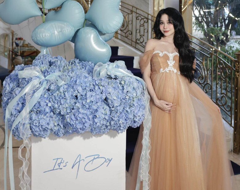 Nữ thần phim học đường Việt sắp vỡ chum vẫn xinh như búp bê sống, dọn phòng sơ sinh đẹp mê cho &#34;rắn con&#34; - 10
