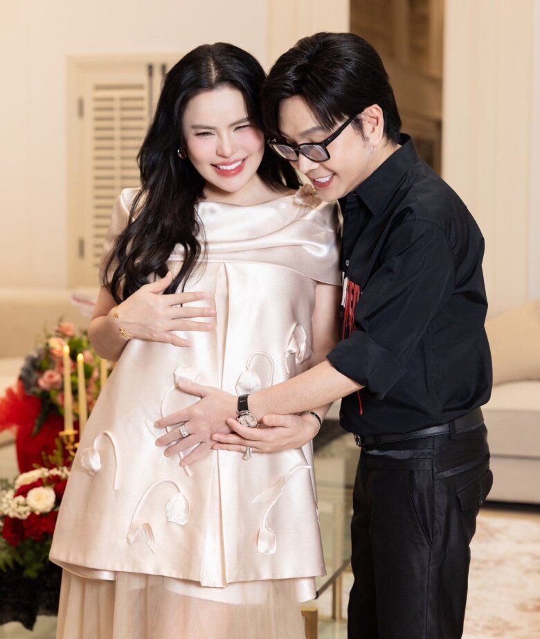 Hoa hậu Phương Lê khoe ảnh siêu âm con gái thứ 4, NSƯT Vũ Luân trầm trồ vì ái nữ chưa chào đời đã sở hữu đặc điểm giống hệt mẹ - 7