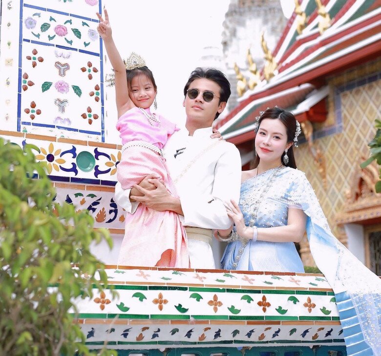 2 người đẹp Việt cùng lên bàn đẻ vào tháng 10: Chị đẹp U40 qua 2 lần bầu vẫn đẹp mơn mởn, hot không kém dâu hào môn - 10