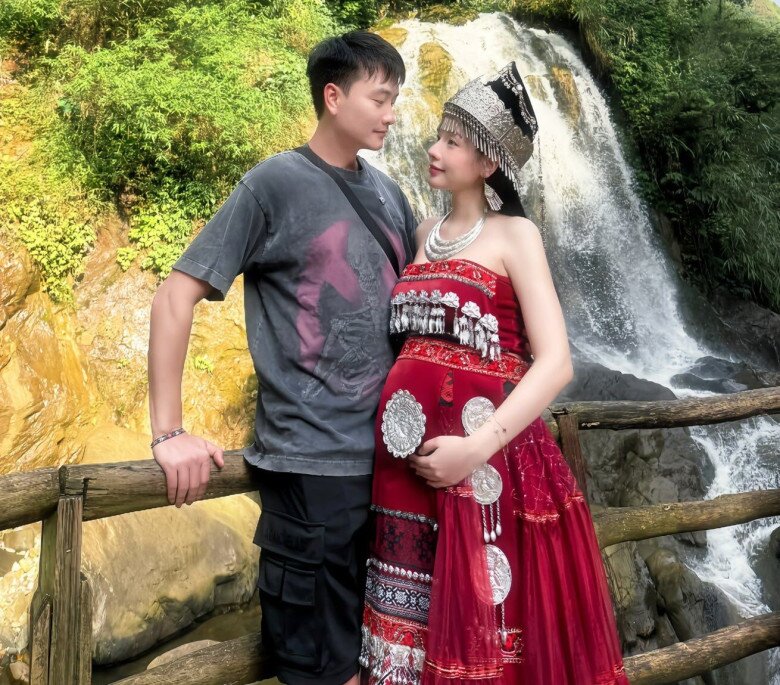 Vợ hot girl của diễn viên Trọng Lân VTV vượt cạn mẹ tròn con vuông, bé trai có 2 má lúm đồng tiền như “sao y” từ bố - 5
