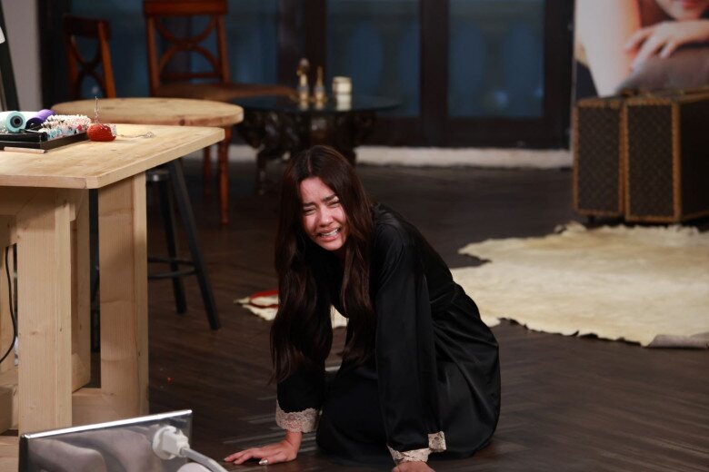 My father gave all his property to his stepmother and her stepchildren. I knelt down and cried when reading the will - 2