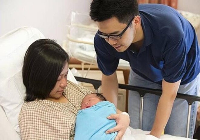 Tân hôn đang vui vẻ bên vợ mới thì vợ cũ gọi tới, nghe tiếng rên truyền đến mà tôi hoảng loạn - 2