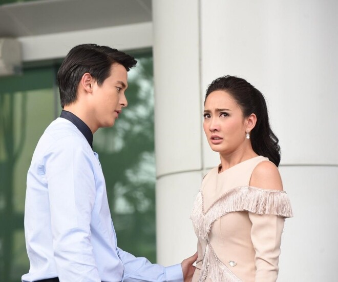 Ly hôn 8 năm, tôi ghé thăm nhà vợ cũ lúc đi công tác rồi sững sờ khi cánh cửa mở ra - 1