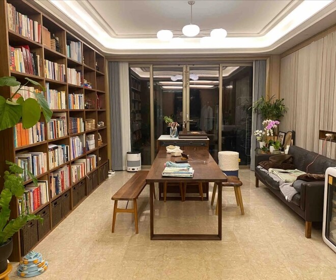 Ngày càng nhiều người bỏ bàn trà trong phòng khách và thay bằng bàn dài, chỉ có thử rồi mới biết &#34;đã&#34; đến mức nào! - 1