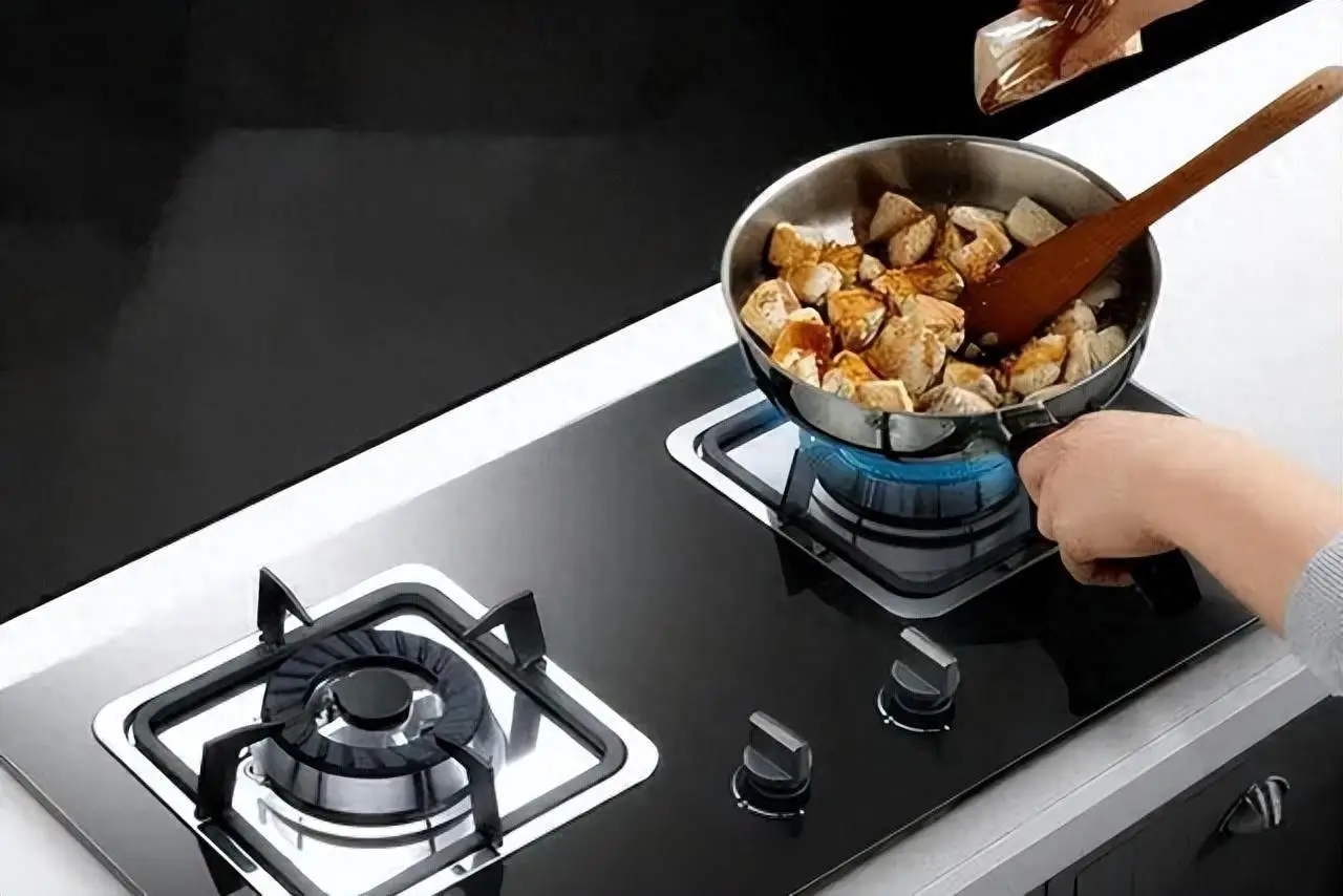 Tại sao không nên dùng ngăn trái của bếp gas để nấu ăn? May được thợ gas nhắc nhở, giờ tôi mới biết! - 2