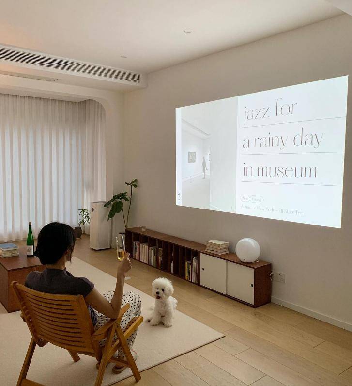 Tại sao ngày càng nhiều người loại bỏ máy chiếu, quay về dùng tivi? Hóa ra vì 4 điều này - 6
