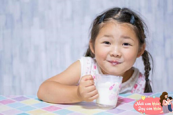 5 việc mẹ nên làm mỗi sáng để con tràn năng lượng đến lớp - 9