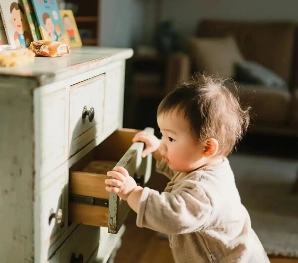 Em bé thích làm 5 điều khiến mẹ khó chịu, nhưng bộc lộ chỉ số IQ cao - 5