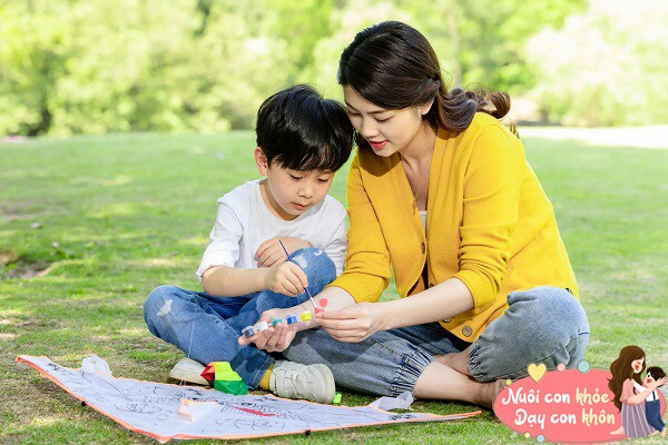 Bố mẹ biết trò chuyện là phong thủy tốt nhất cho con, có 4 lời này hãy thường xuyên nói - 9