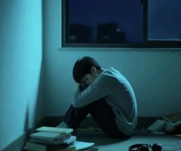 Trẻ tuổi mới lớn dễ xúc động, bố mẹ giận đến mấy tuyệt đối không nên nói 4 câu này - 1