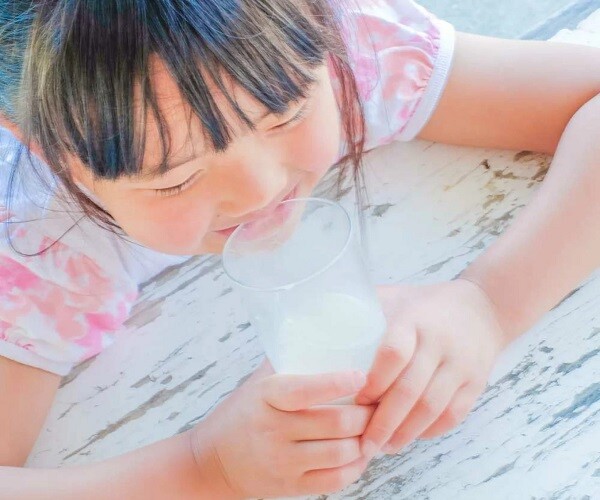 Mùa hè nắng nóng, nhanh chóng làm 5 điều sau sẽ không lo con bị ốm - 1