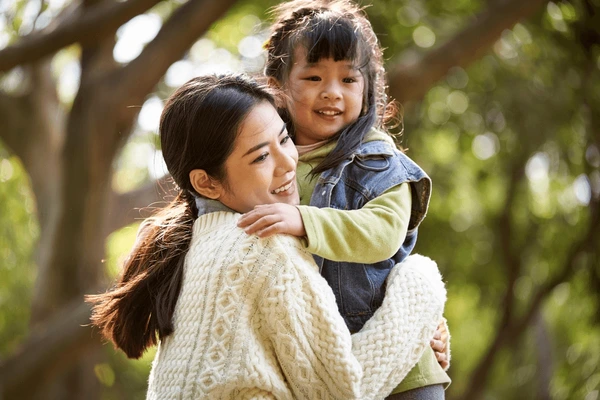 Đứa trẻ đến báo ơn bố mẹ có 5 hành vi &#34;bất thường&#34; này khi còn nhỏ - 4