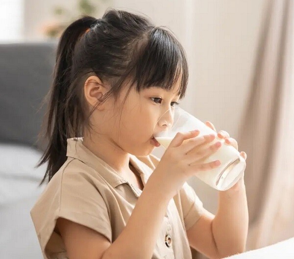 Nutifood GrowPLUS+ mãi chuẩn &#34;đòn bấy cân nặng&#34; đồng hành cùng mẹ giúp con vững vàng chạm chuyện lớn - 3