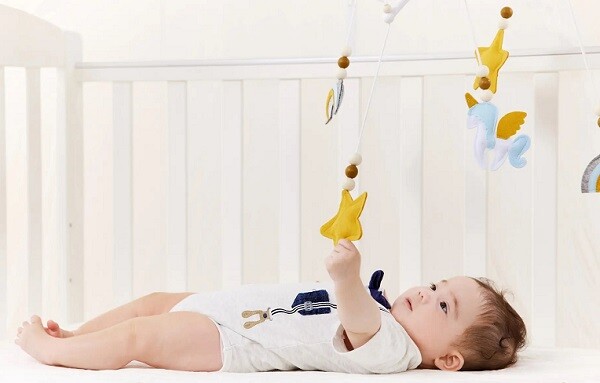 Trẻ bám mẹ và không bám mẹ sẽ thay đổi tính cách khi lớn lên, bố mẹ nhận diện từ 3 điều này - 5