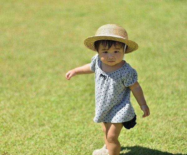 5 bí mật ẩn chứa đằng sau đứa trẻ đội mũ và trẻ không đội mũ vào mùa thu khi lớn lên - 1