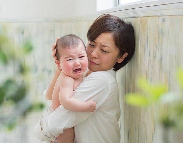 Không hề mê tín: Trẻ sơ sinh khóc khi gặp người lạ ẩn chứa 2 lý do, me nên biết để chăm con nhàn hơn - 3