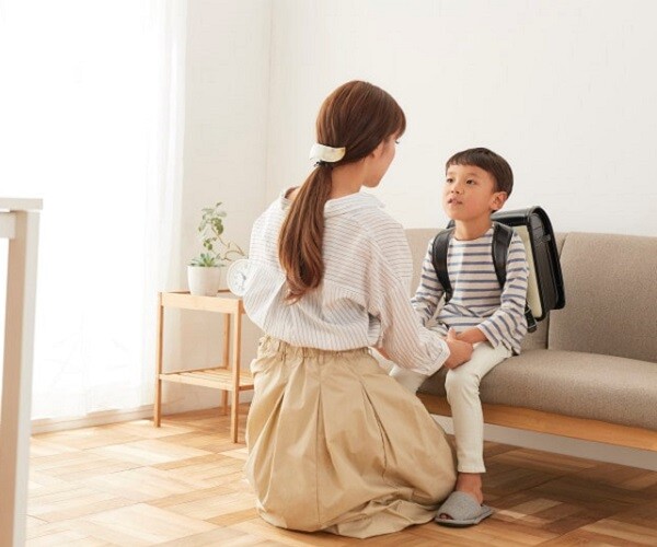 Khi trẻ cãi lại mẹ hãy dùng 4 câu &#34;thần chú&#34; này để thuần hóa, dạy con ngoan vâng lời - 1