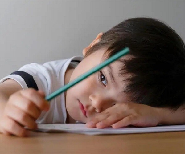 Nỗi buồn lớn nhất trong một gia đình là bố mẹ dùng 3 cách sai này dạy con, nhưng 90% nghĩ là đúng - 1