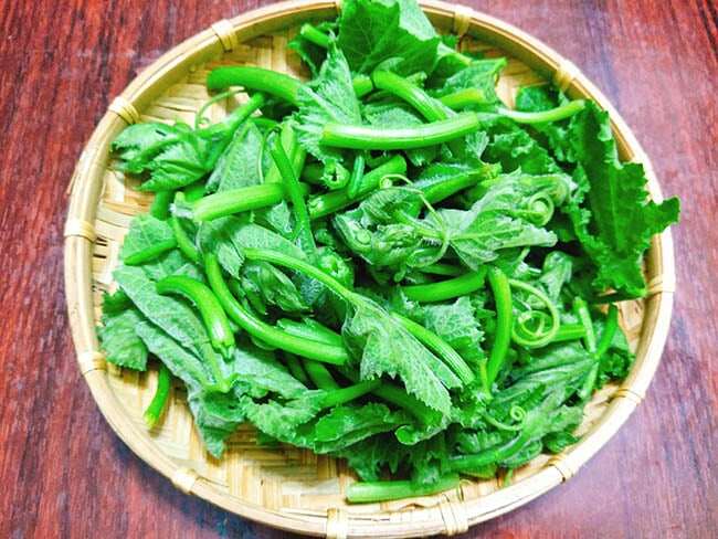 Loại rau nhà nghèo bán đầy chợ được ví như &#34;thần dược bổ máu&#34;, giàu sắt và canxi, mẹ bầu đừng bỏ qua! - 3