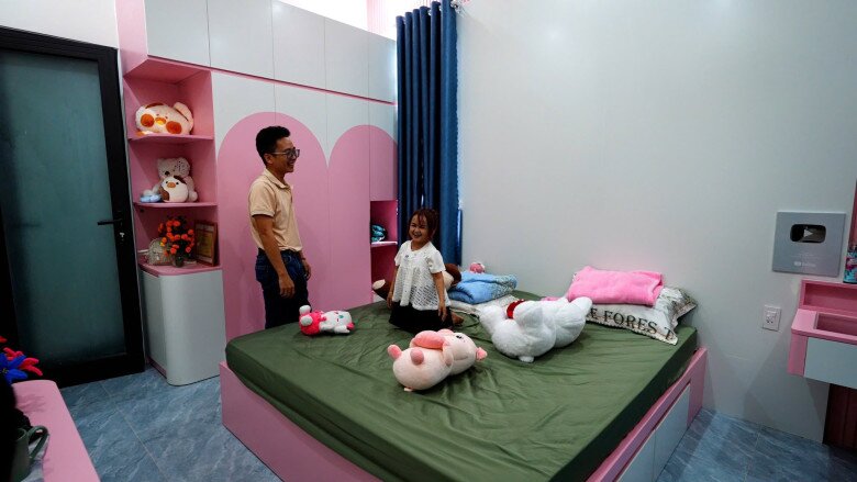 “Cô gái tí hon” người đồng bào Hrê xây nhà 2 tầng 1,5 tỷ báo hiếu, bố mẹ nhìn thành quả tưởng nằm mơ - 4