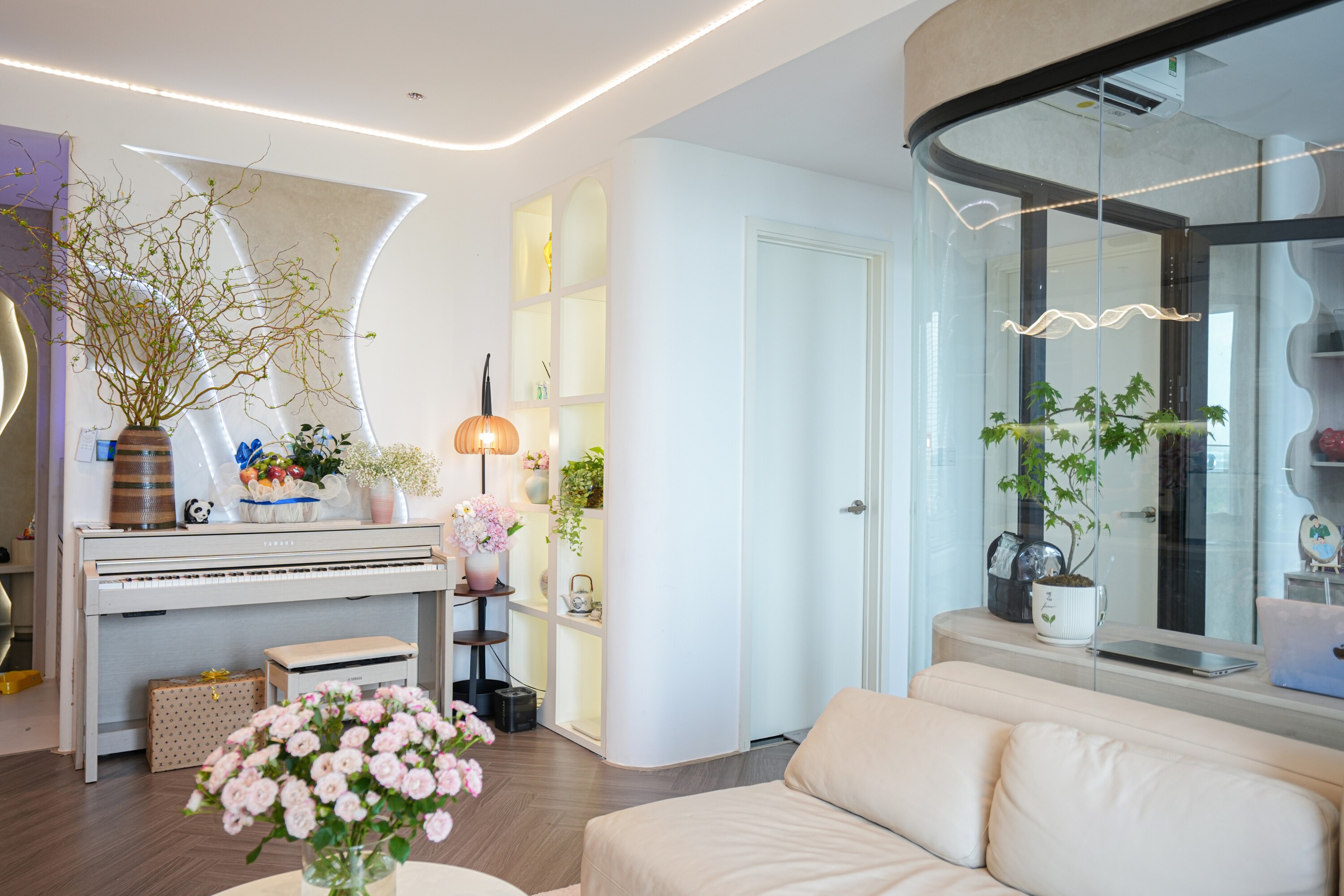 Được đến thăm toàn nhà sao đình đám từ Trấn Thành đến Hà Hồ, chàng trai 9X vay tiền mua nhà riêng, làm ra thiết kế cực sang trọng - 8