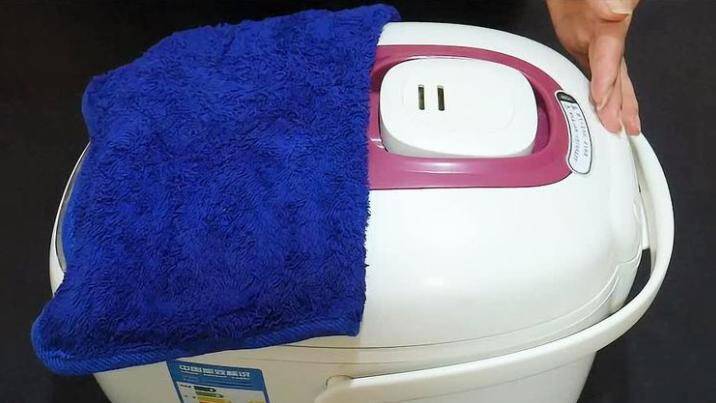 Tại sao nhiều người thường phủ một chiếc khăn lên nồi cơm điện? Biết lý do tôi liền làm theo - 2
