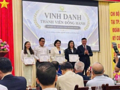 Thông tin doanh nghiệp - Mai Thị Thùy Linh - Nữ doanh nhân họ Mai được vinh danh tại Bản Lĩnh Doanh Nhân