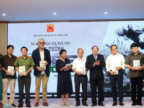 Nhà thơ Hữu Thỉnh ra mắt tiểu thuyết đầu tay