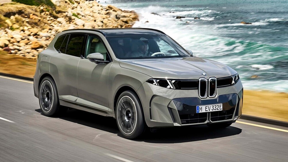 Mẫu xe SUV BMW X5 thế hệ mới lộ diện - 1