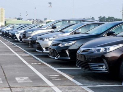 Công nghệ - Xe mới đồng loạt giảm giá sâu, người mua vẫn tiếp tục chờ đợi