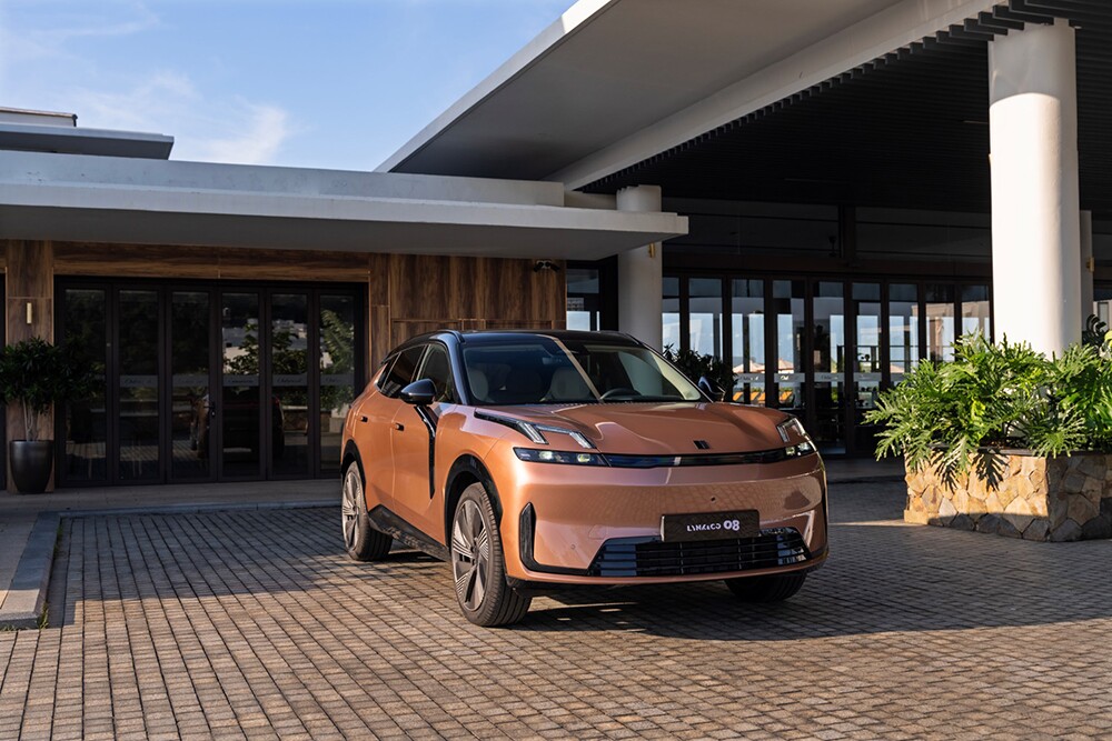 Bộ đôi công nghệ hybrid trên dòng SUV của Lynk & Co - 2