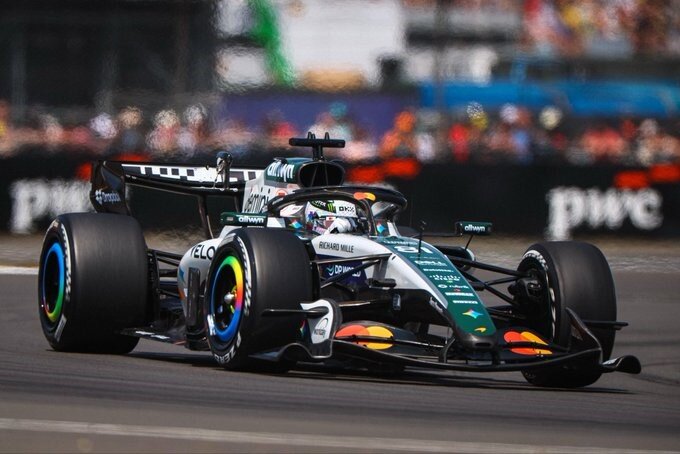 Đua xe F1, British GP: “Cổ điển” Hamilton trở lại mạnh mẽ, lợi thế trước Mercedes trong cuộc đua Sprint - 1